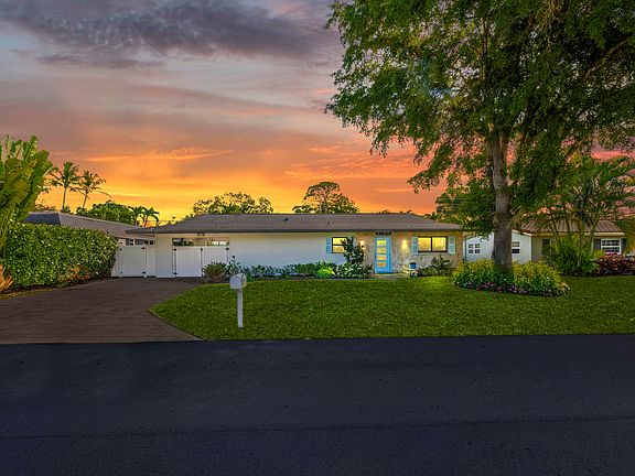 2nd image of 518 SW 28th Avenue