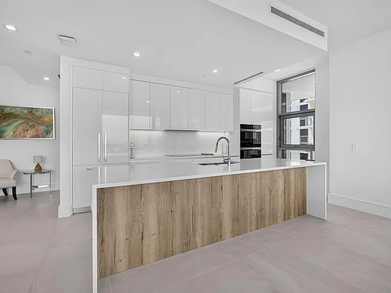220 Lake Shore Dr #1702 — Photo 8