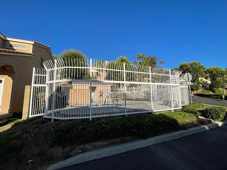 150 Homestead St — Photo 2