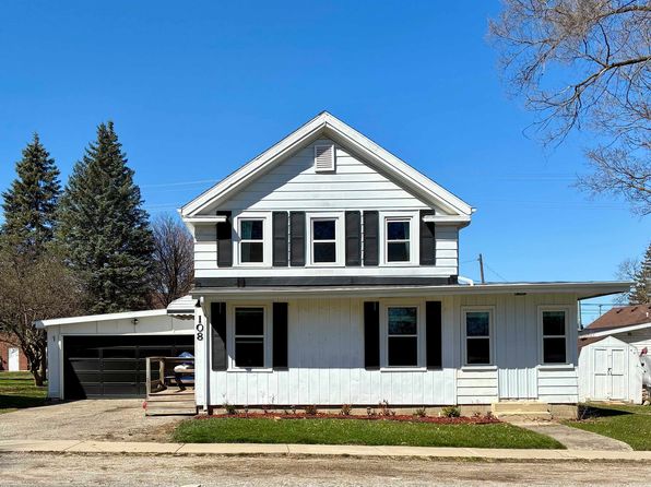 108 S Brady St, Corunna, MI 48817