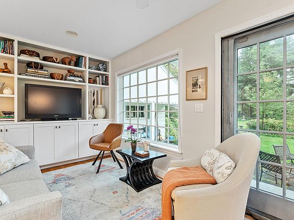 Sitting area off of the kitchen
