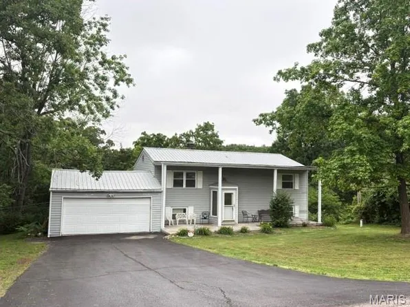 12065 Cedar Grove Rd, Rolla, MO 65401