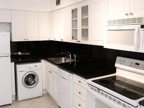2nd image of 6770 Indian Creek Dr APT 6R