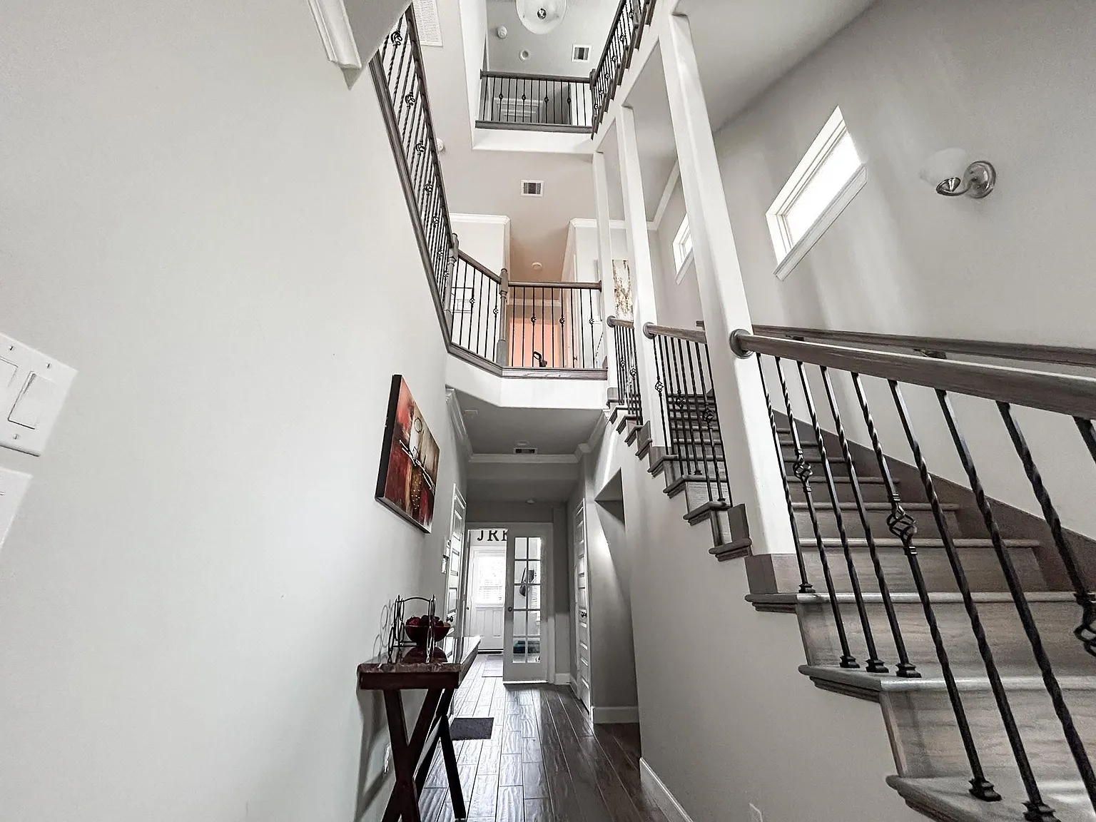 4 bed, 3.5 bath, 2829 sqft, $3,700 — Photo 3