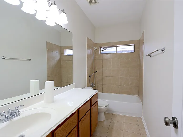 24322 Bella Florence Dr — Photo 14