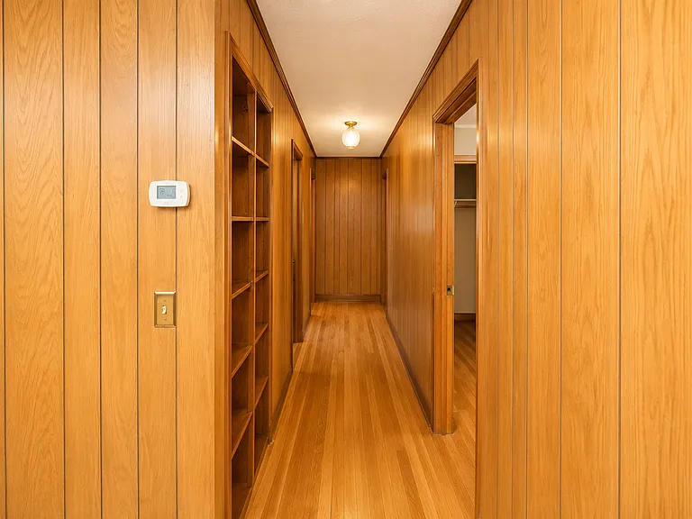 900 Hamlet Ave — Photo 14