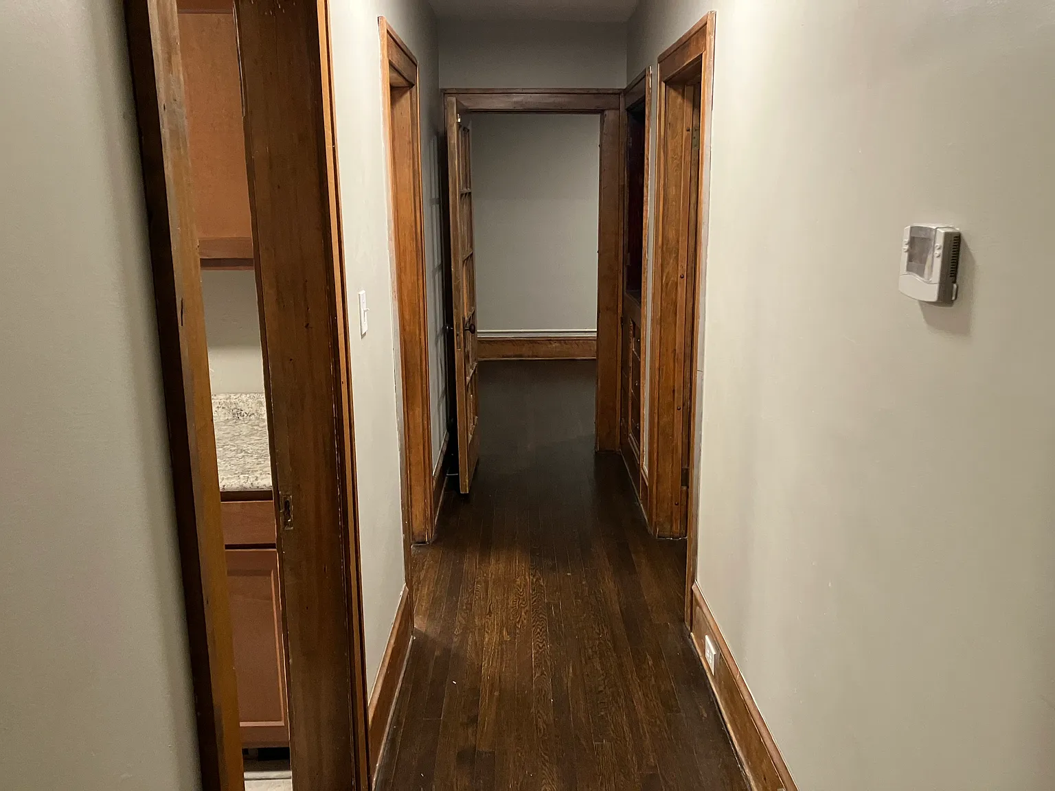 2 bed, 1100 sqft, $1,000 — Photo 2