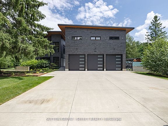 2nd image of 9385 Elviage Dr