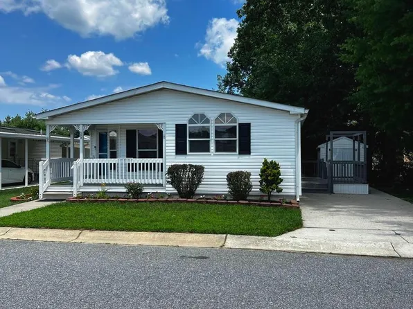 502 Shadowcreek Ln, Williamstown, NJ 08094
