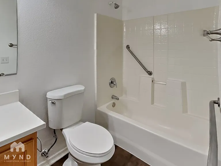 16025 W Lilac St — Photo 17