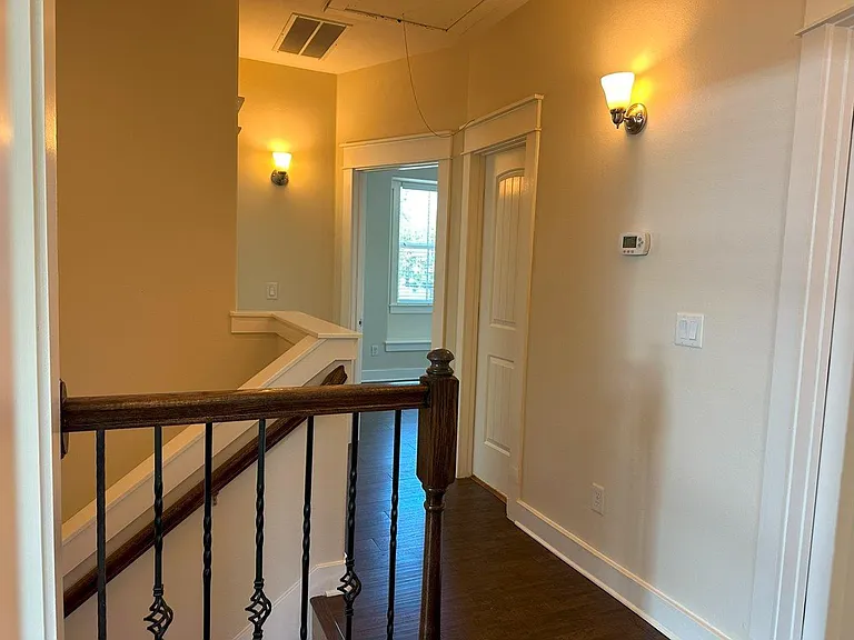 505 W North Loop Blvd #A — Photo 17