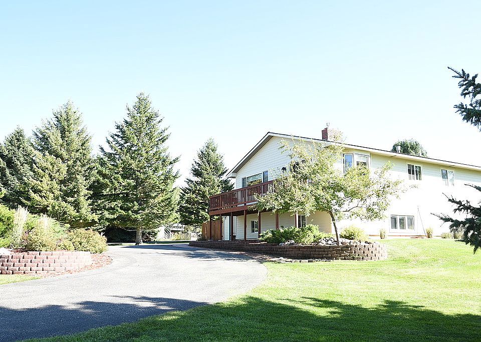 1st image of 4 Gardner Park Dr