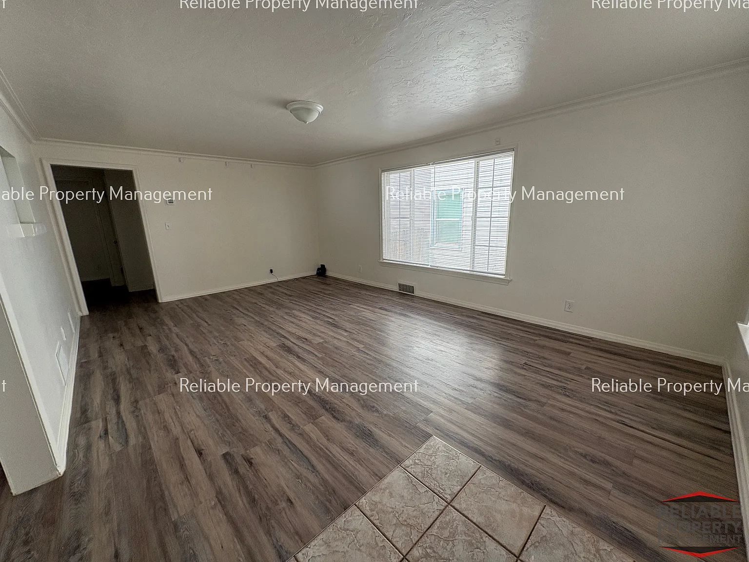 4 bed, 1878 sqft, $1,895 — Photo 3