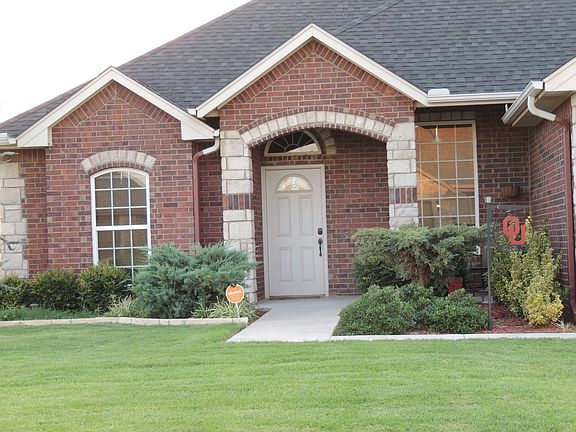 2nd image of 125 Gamble Cir