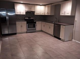 102 Willow Grove Dr, Lincroft, NJ 07738