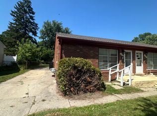 17875 Peters St, Roseville, MI 48066