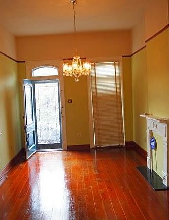 3rd image of 717 Gallier St