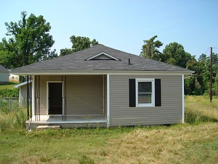 1st image of 2542 Myers St