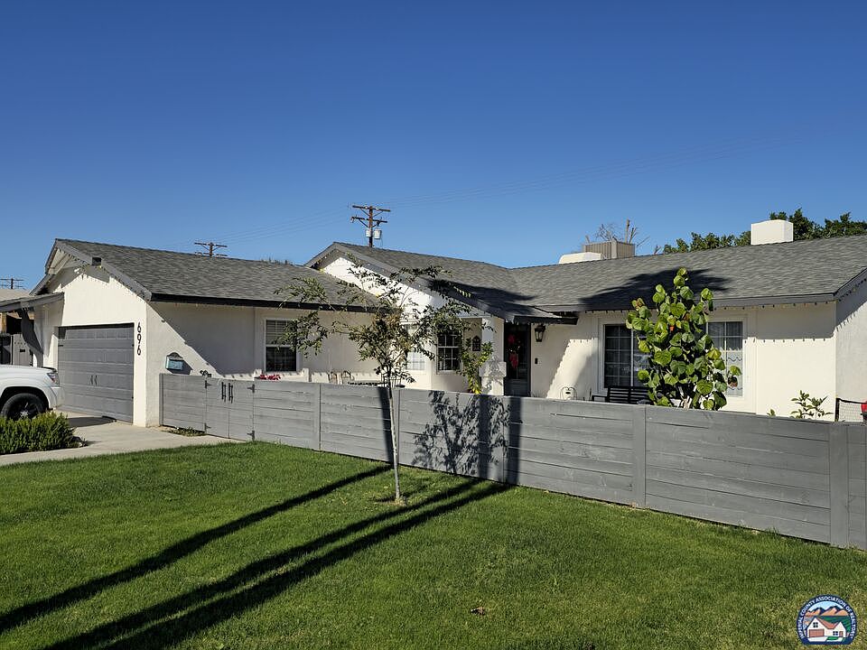 2nd image of 696 Yucca Dr