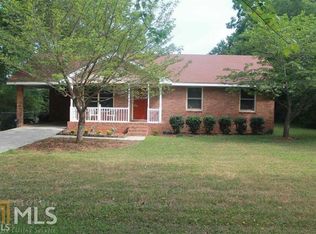 347 Hickory Dr, Social Circle, GA 30025