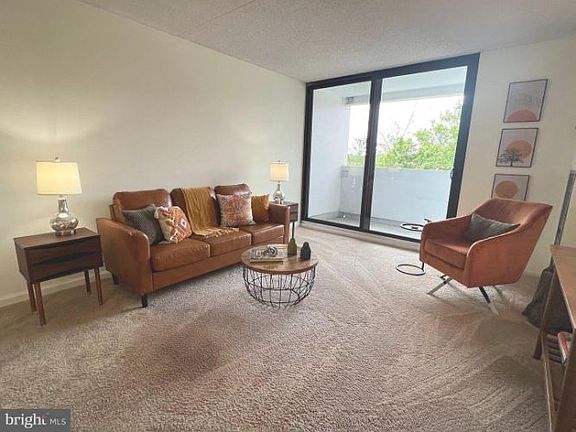 3rd image of 5911 Edsall Rd APT 410