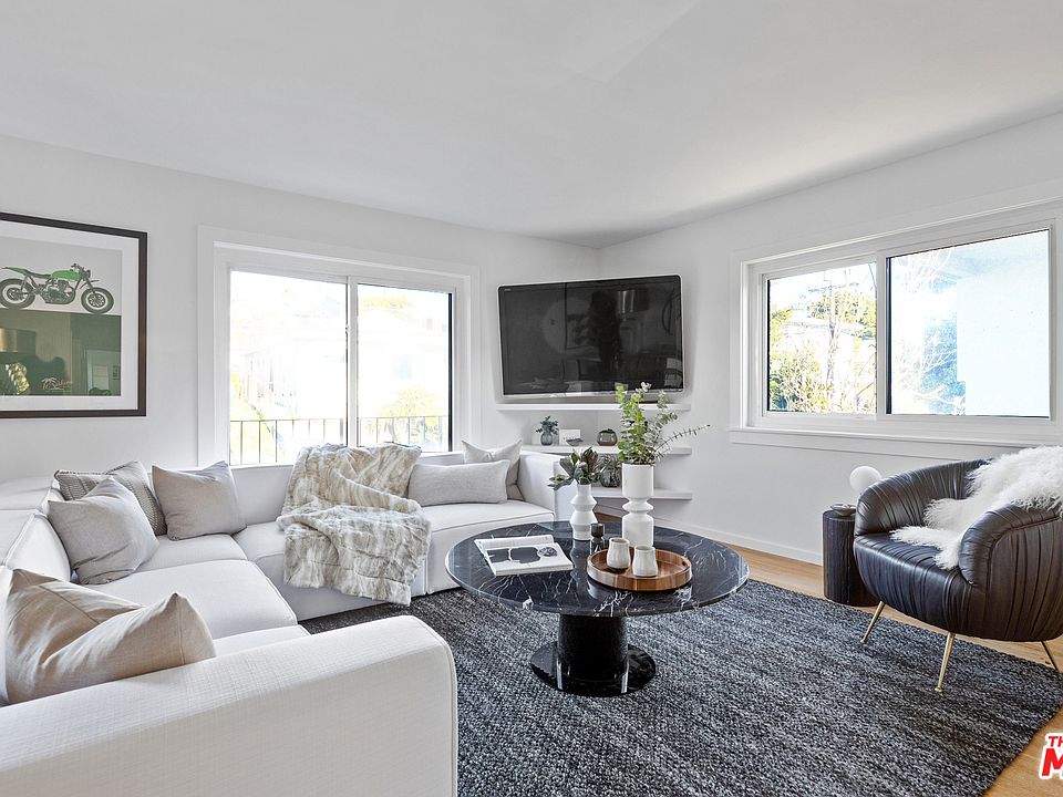 1st image of 638 Pier Ave APT C