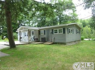 7216 S Pine Ave, Newaygo, MI 49337