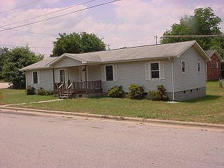 1st image of 106 Cherry St