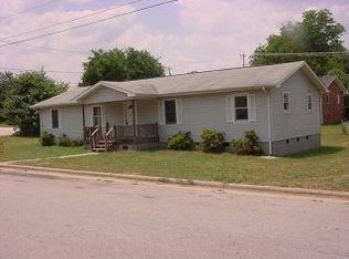 106 Cherry St, Reidsville, NC 27320
