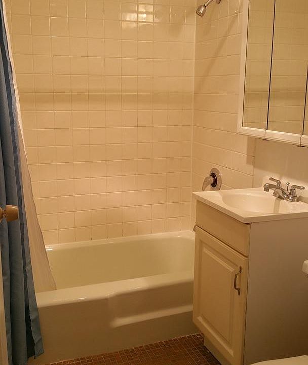 1st image of 5100 N Marine Dr APT 21K
