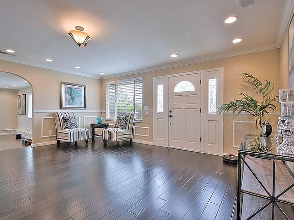 4th image of 14943 Conway Ave