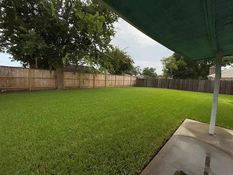 1323 River Rock Dr — Photo 16