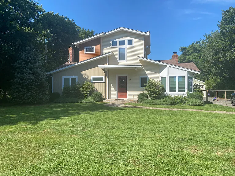 19 W End Ave — Photo 44