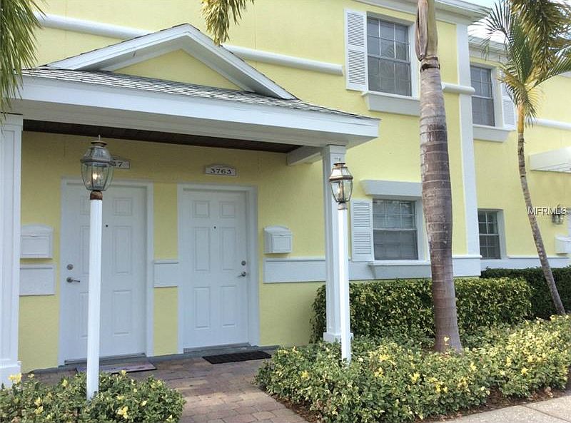 1st image of 3853 Pompano Dr SE
