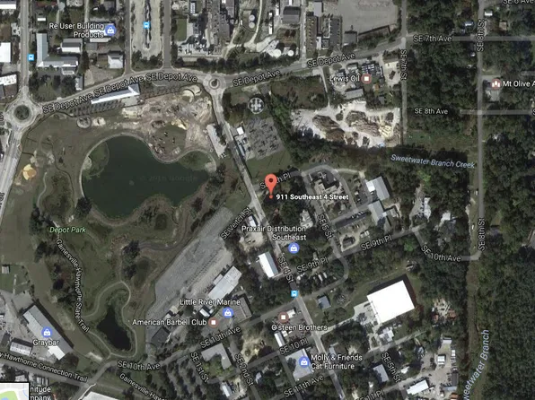 911 SE 4th St, Gainesville, FL 32601