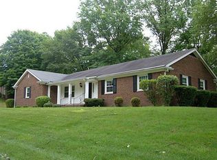 220 Ferguson Dr, Martinsville, IN 46151