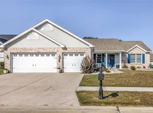7 Thompsons Station Ct, Saint Peters, MO 63376