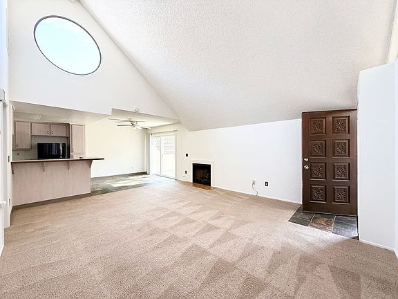 4th image of 317 N Melrose Dr Unit B