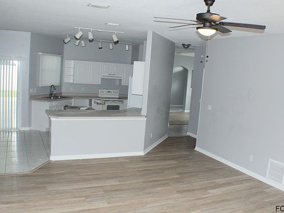 4th image of 35 Woodfield Dr