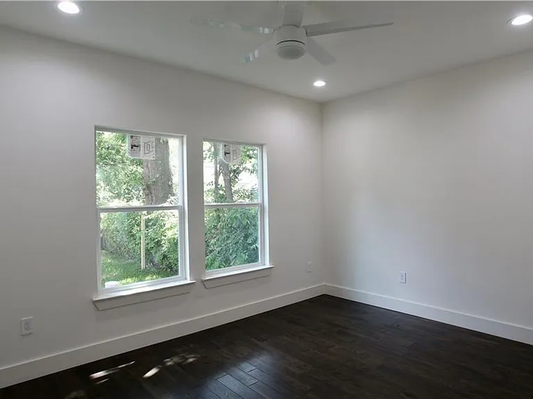 705 Harris Ave #C — Photo 38