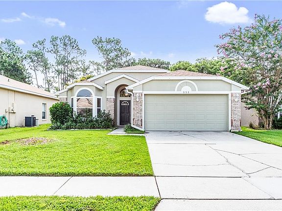 2nd image of 377 Woodbury Pines Cir