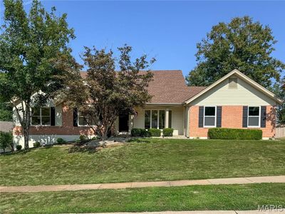 16203 Forest Meadows Dr, Chesterfield, MO, 63005