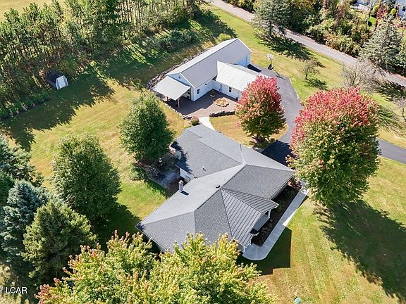 4th image of 145 Mountain Rd