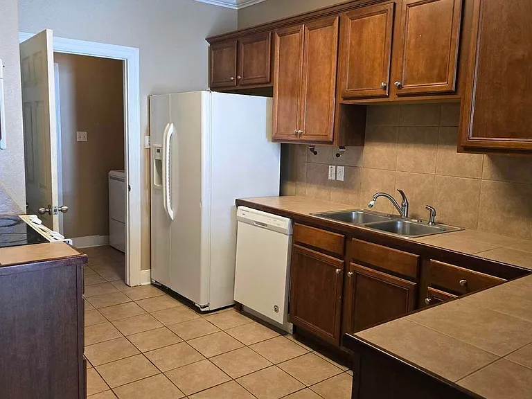 10600 Lakes Blvd #1808 — Photo 5