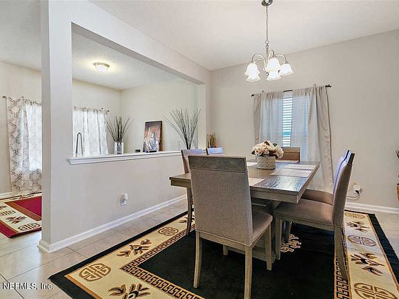 3rd image of 97394 Harbor Concourse Cir