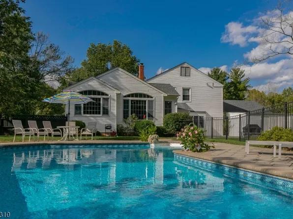 155 Thackeray Dr, Bernards Twp., NJ 07920
