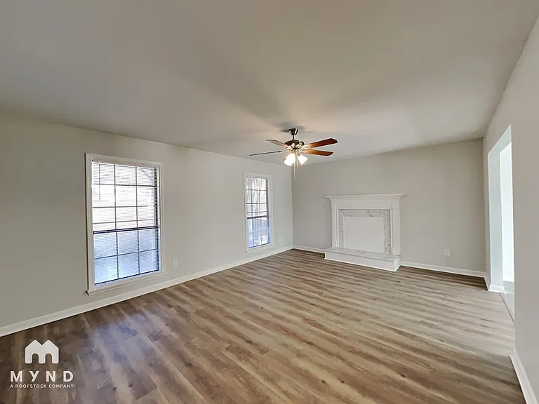 2979 Bayberry Ct — Photo 6
