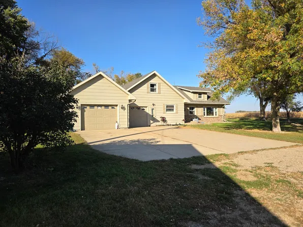 1557 100th Ave, Hadley, MN 56151