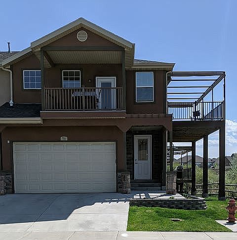 1st image of 556 W Birch Park Dr