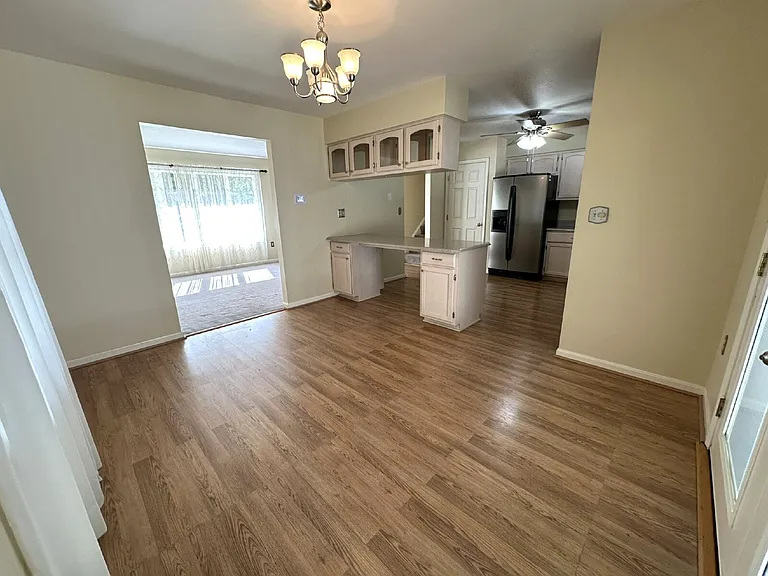 656 Alpine Ln — Photo 6